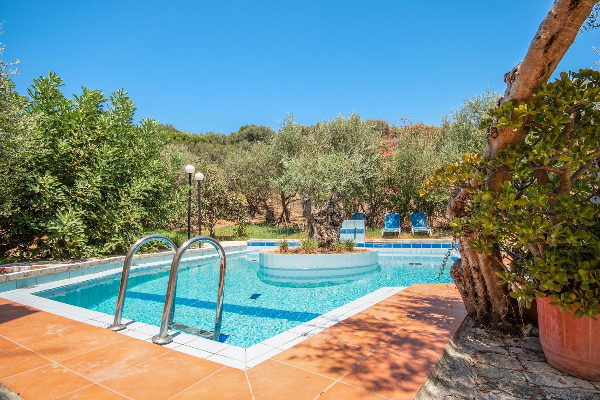 Agia Marina Olive Farm 빌라 외부 사진